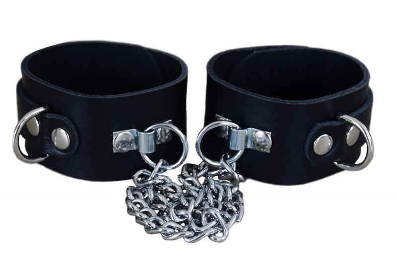 Handfesseln mit D-Ring