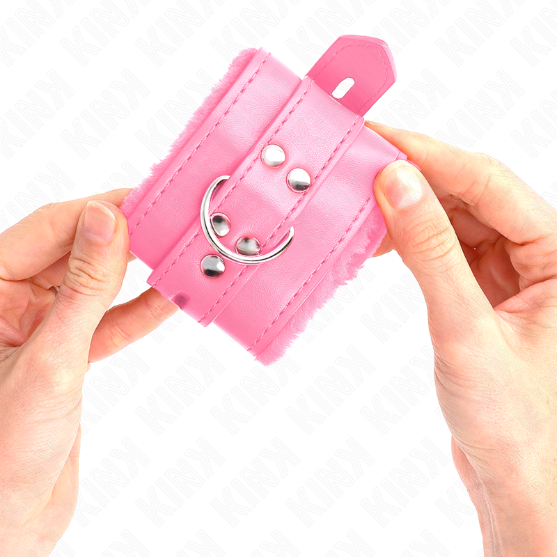 Kink - Pelzgefãœtterte Handgelenkfesseln Mit Quadratischen Lã–Chern, Rosa Und Rosa Gãœrtel, Verstellbar 17-29 Cm X 6 Cm